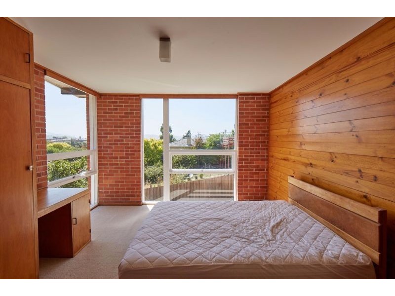 521 Churchill Avenue, Sandy Bay TAS 7005