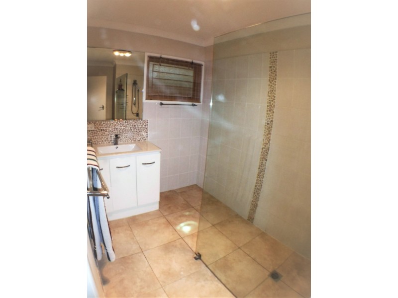 7a Carinya Street, Cleveland QLD 4163