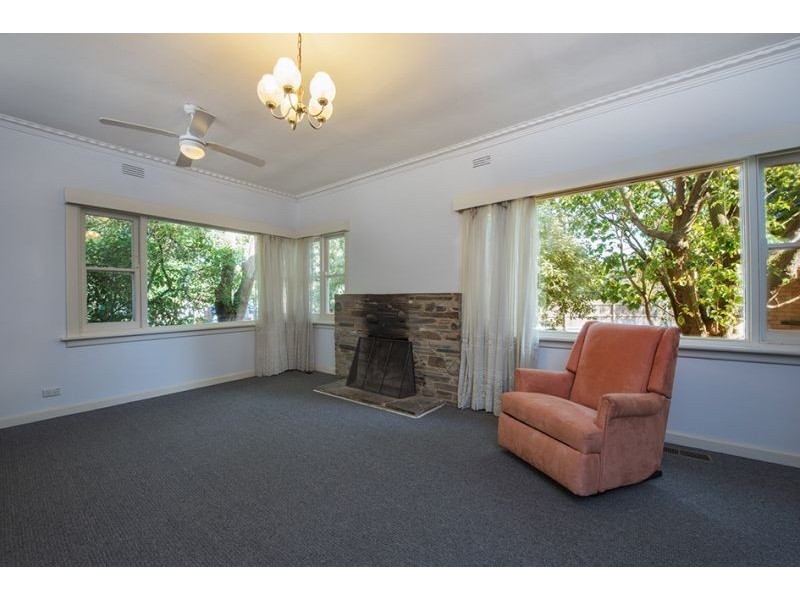 14 Parklands Crescent, Brighton East VIC 3187