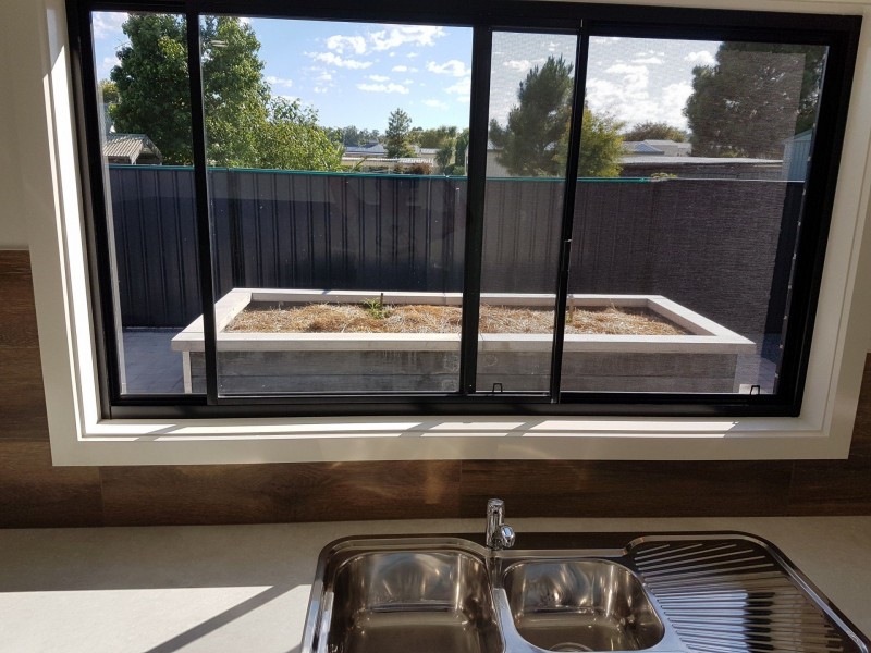 68a & 68b Wood St, Inverell NSW 2360