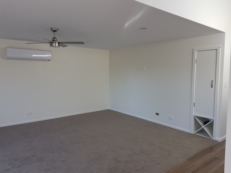 68a & 68b Wood St, Inverell NSW 2360