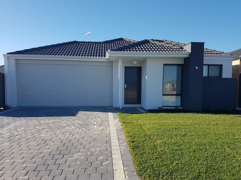 10 Plender Road, Caversham WA 6055