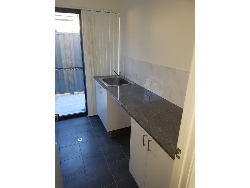 10 Plender Road, Caversham WA 6055