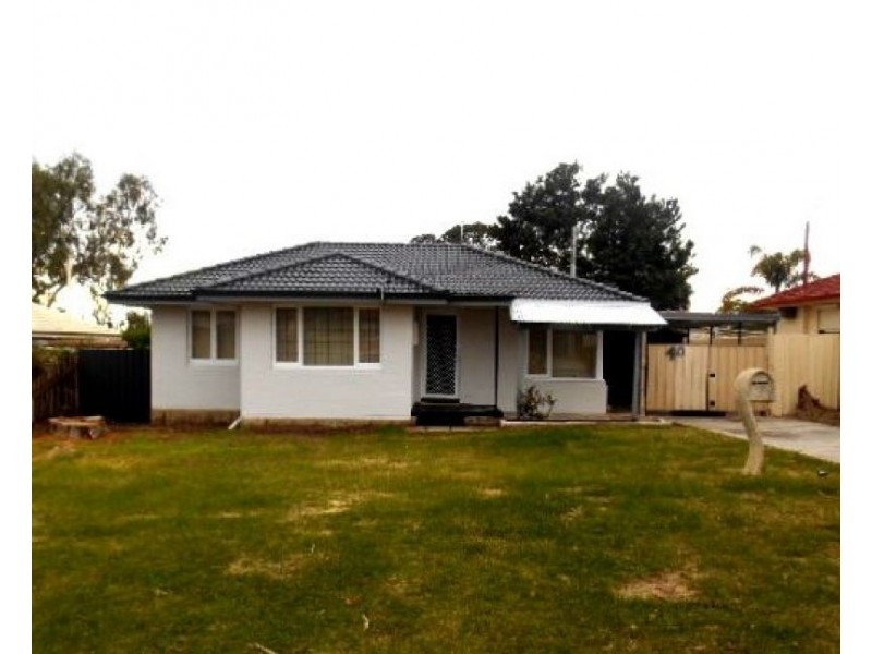 40 Buntine Way, Girrawheen WA 6064