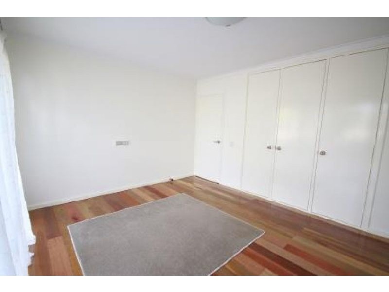 11 Mcwhae Road, Hillarys WA 6025