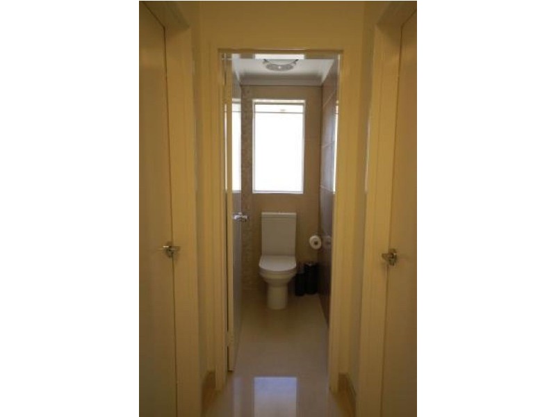 11 Mcwhae Road, Hillarys WA 6025