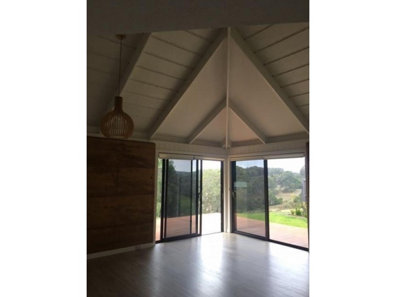 Unit 1,/2807 Caves Road, Yallingup WA 6282