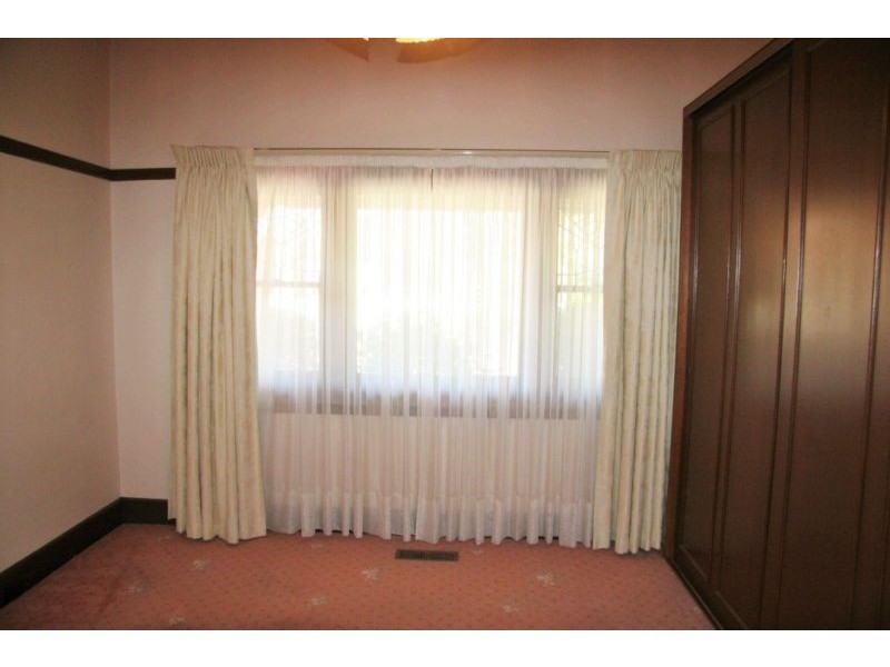 35 Hall Street, Mckinnon VIC 3204