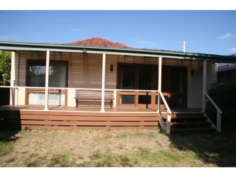 35 Hall Street, Mckinnon VIC 3204