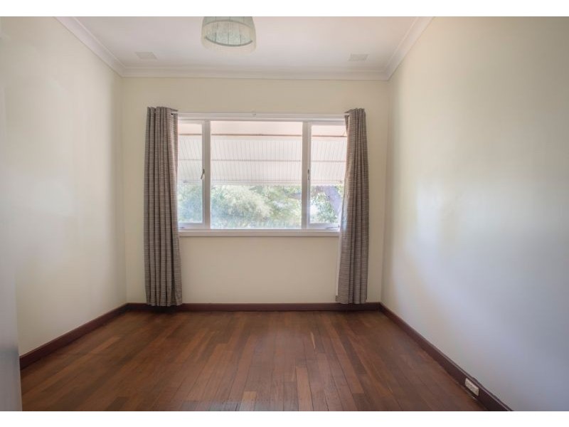 35 Taunton Way, Karrinyup WA 6018