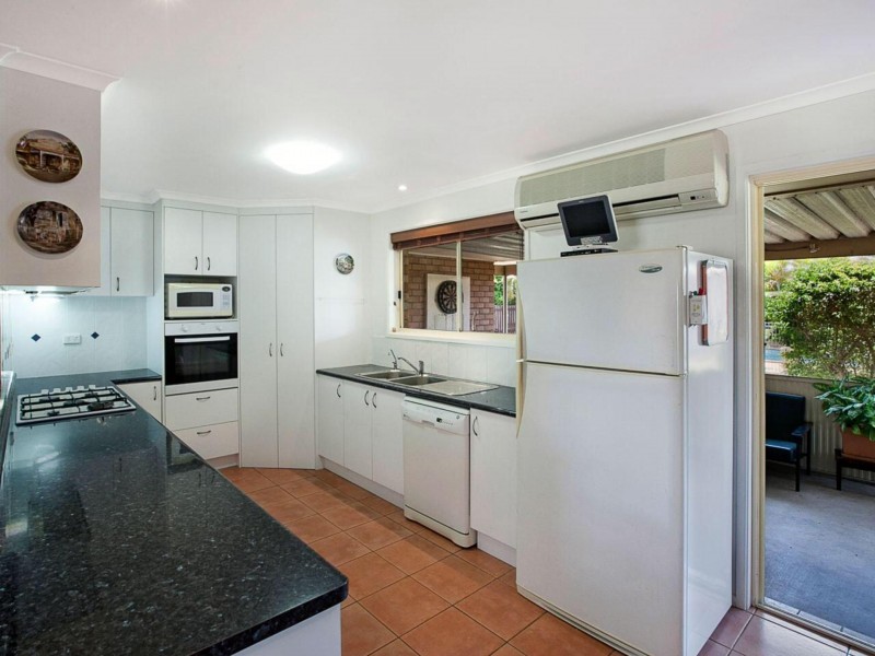 4 Amanda Court, Kawungan QLD 4655