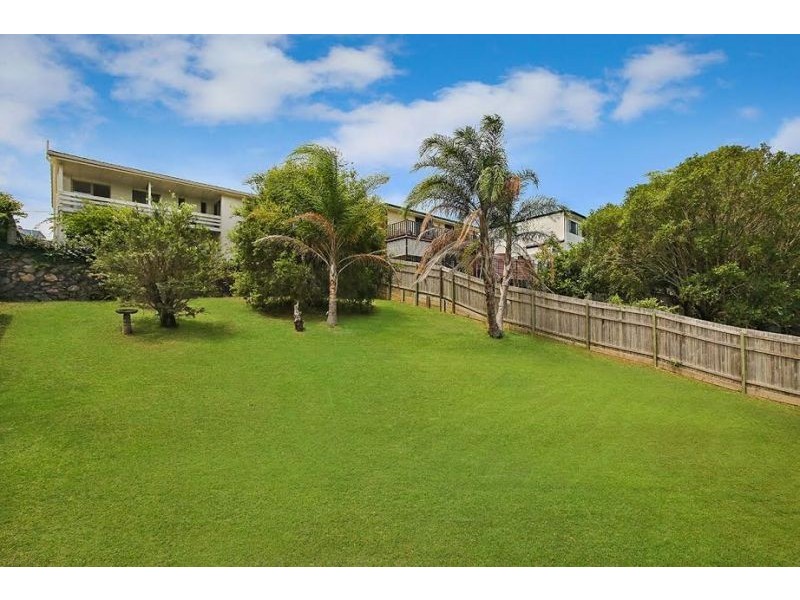 17 Kawana Street, Alexandra Headland QLD 4572