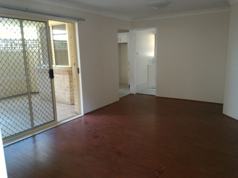 1/18 Gloucester Road, Hurstville NSW 2220