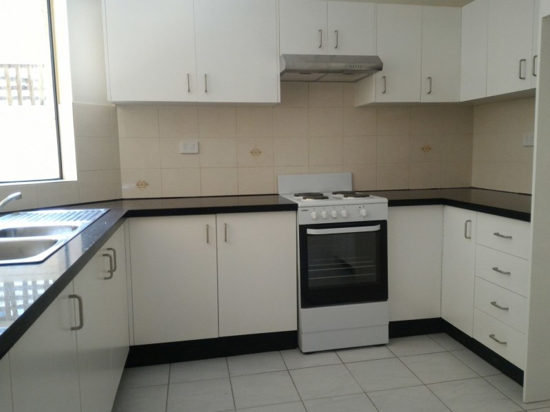 1/18 Gloucester Road, Hurstville NSW 2220