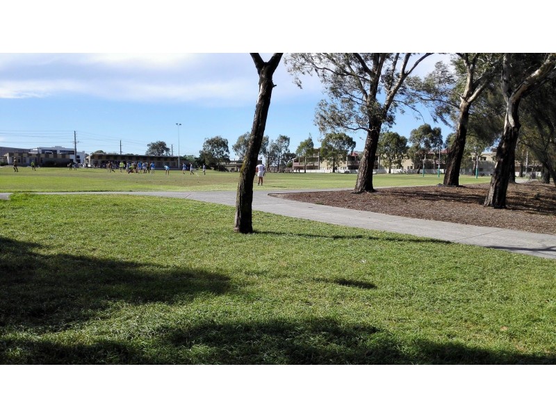 Unit 3,/20 Lyndhurst Crescent, Brunswick East VIC 3057