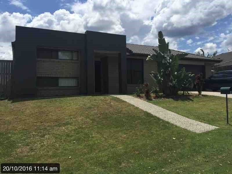 4 Bolingbroke Street East, Fernvale QLD 4306