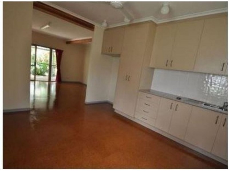 6 Crown, Wynnum QLD 4178