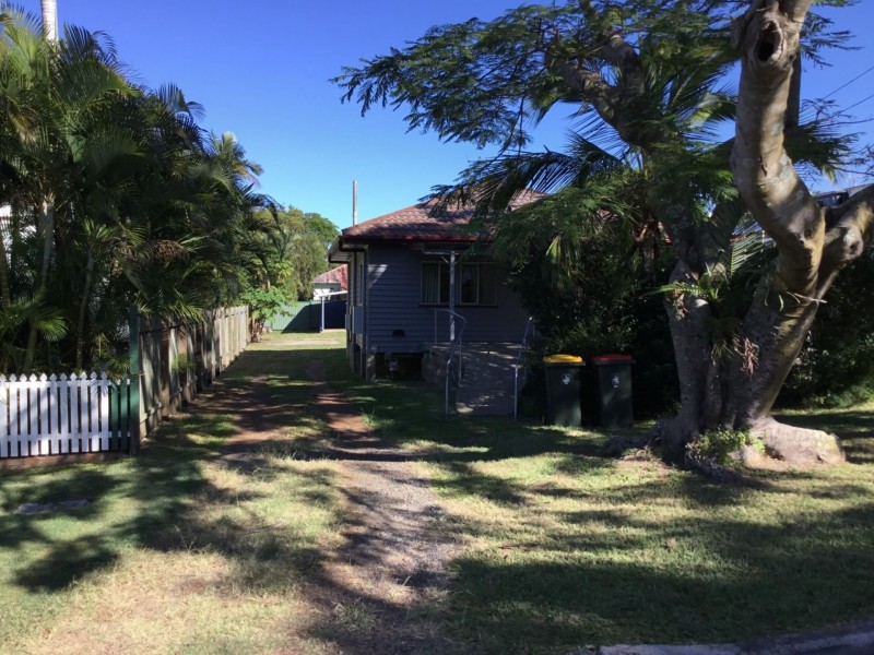 6 Crown, Wynnum QLD 4178