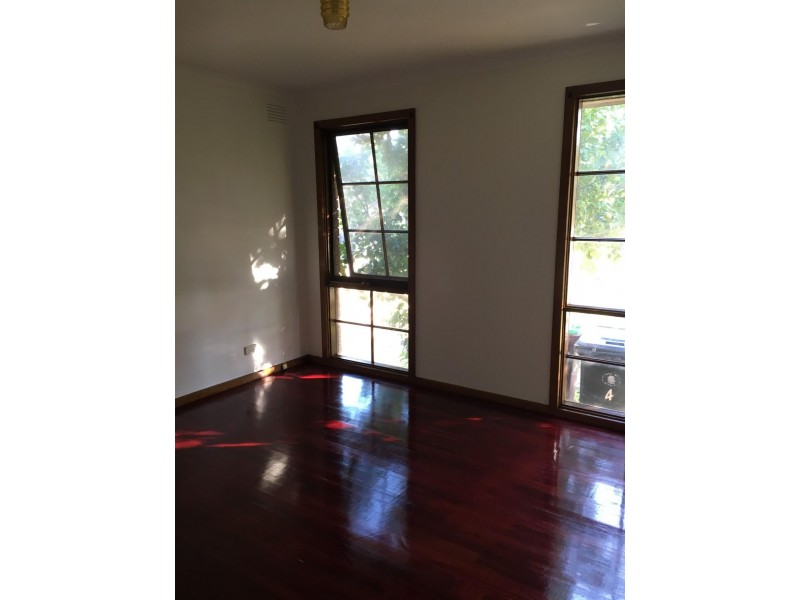 4 Kelso Place, Berwick VIC 3806