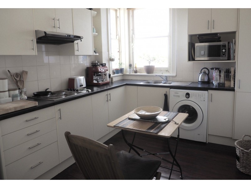 4/18a South Esplanade, Glenelg SA 5045