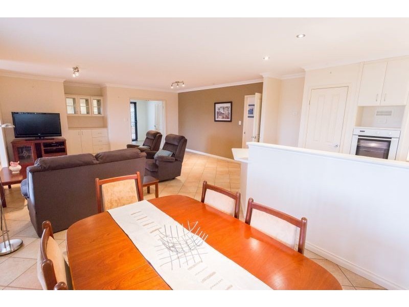 1/10 Wakefield Crescent, Australind WA 6233