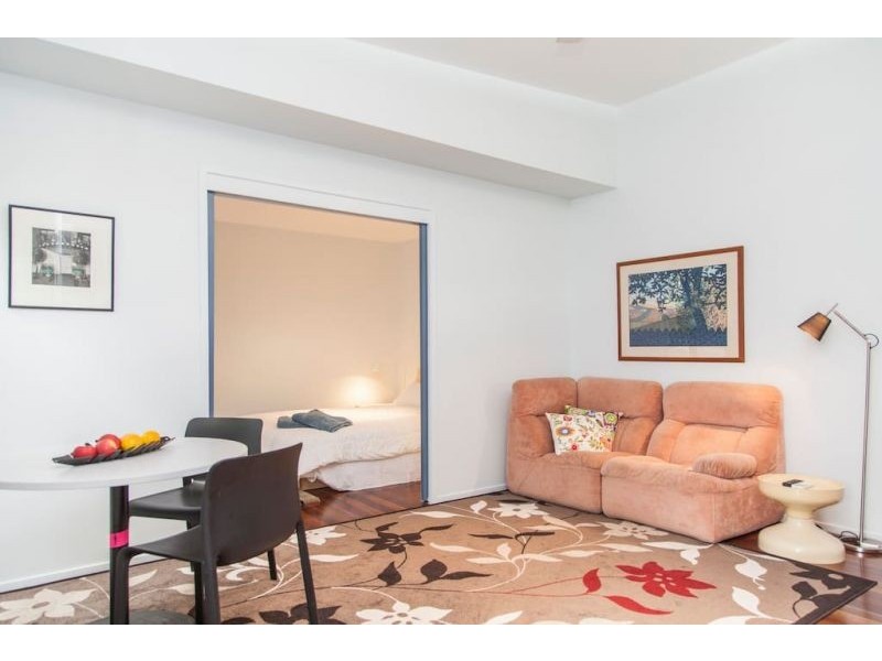 2/31 Hazelwood Street, Highgate Hill QLD 4101