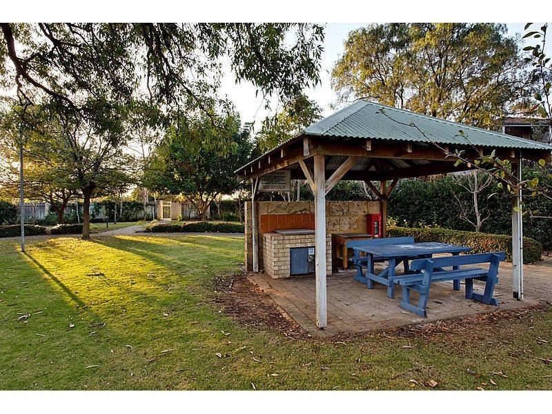 8/2 Pengilly Road, Orelia WA 6167