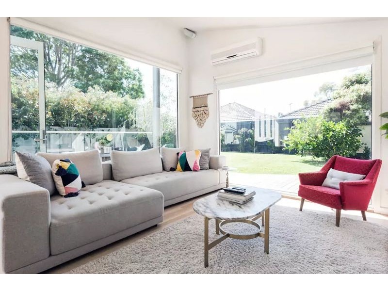 8 Swyer St, Hampton VIC 3188