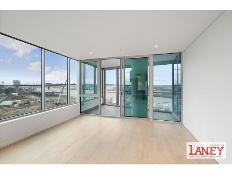 801/81 South Wharf Drive, Docklands VIC 3008