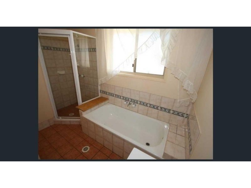 12 Crusader Way, Nerang QLD 4211