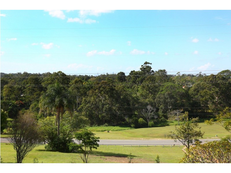 38 Viscount Drive, Tallai QLD 4213