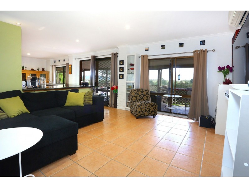 38 Viscount Drive, Tallai QLD 4213