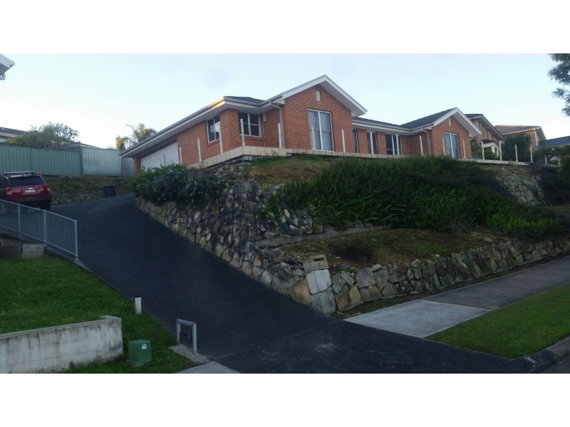 19 County Drive, Fletcher NSW 2287