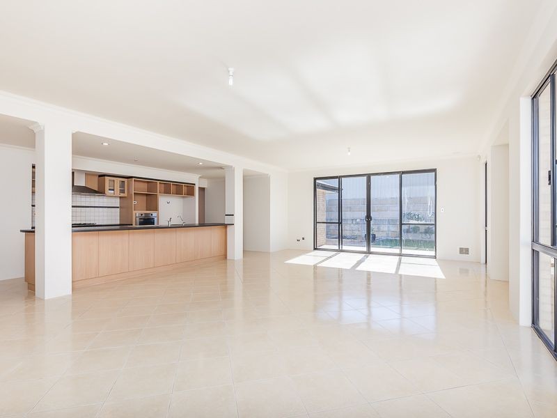 20 Narrien Loop, Hocking WA 6065