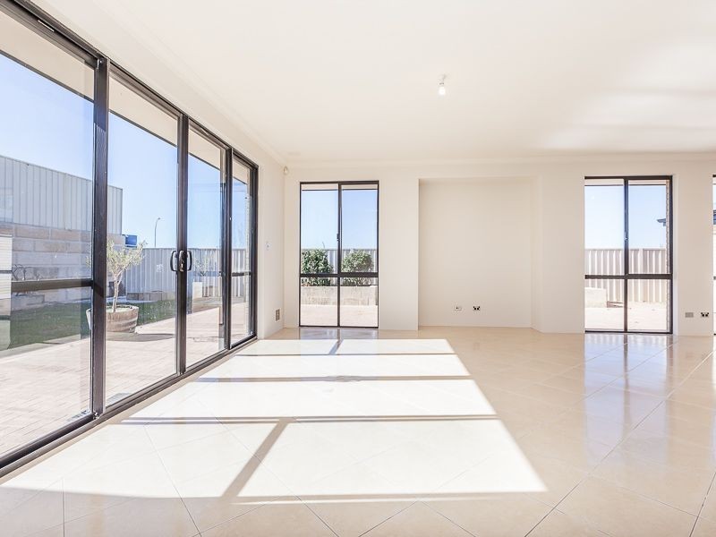 20 Narrien Loop, Hocking WA 6065