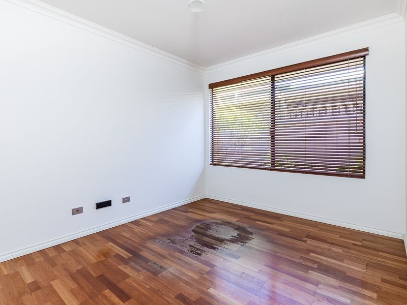 20 Narrien Loop, Hocking WA 6065