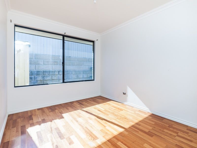 20 Narrien Loop, Hocking WA 6065