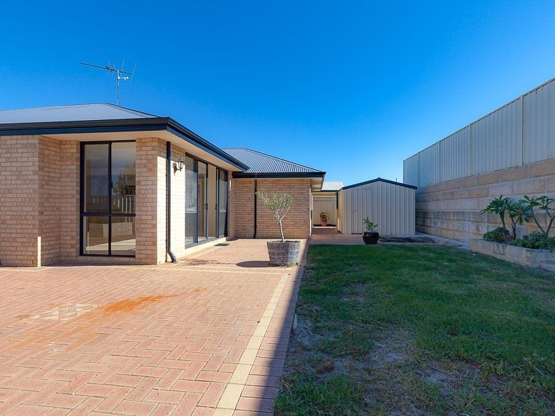 20 Narrien Loop, Hocking WA 6065