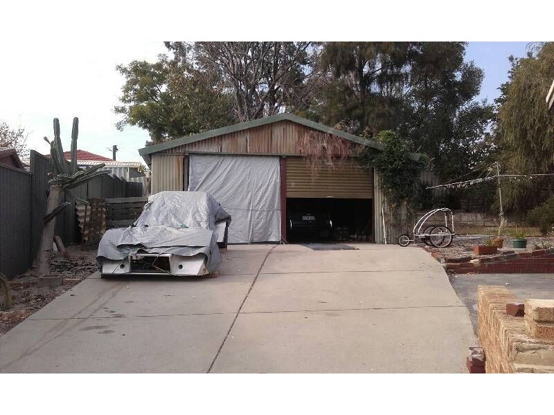 27 Sanderson Street, Embleton WA 6062