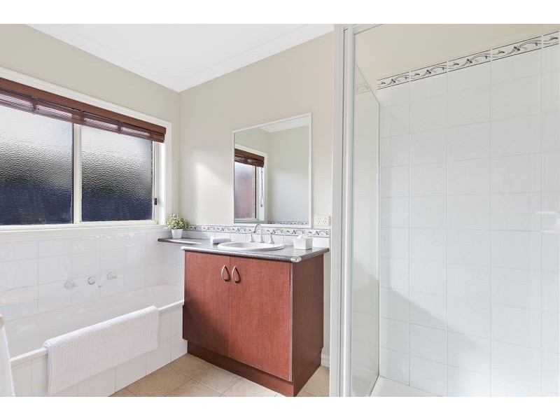 16 Sutton Street, Riddells Creek VIC 3431