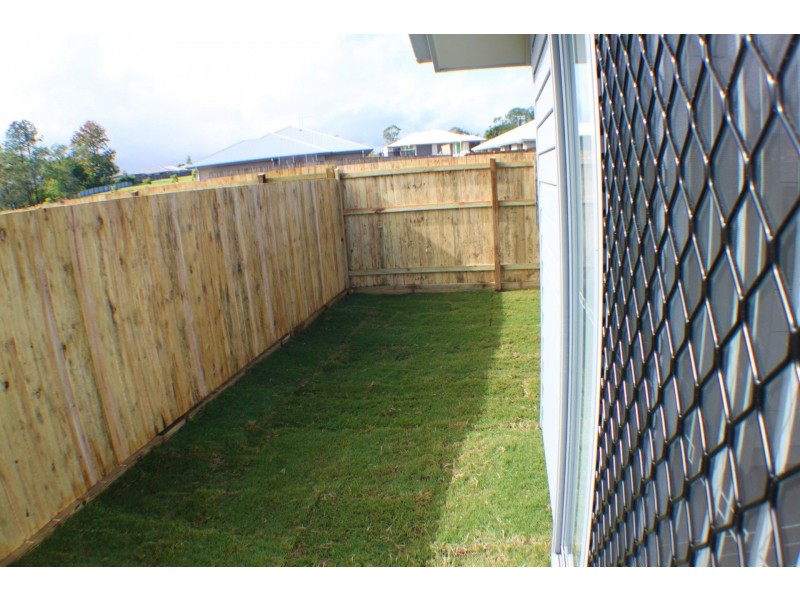 2/30 Beech Drive, Morayfield QLD 4506