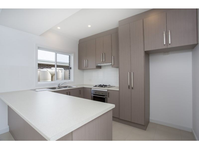 5b Radford Avenue, Clearview SA 5085