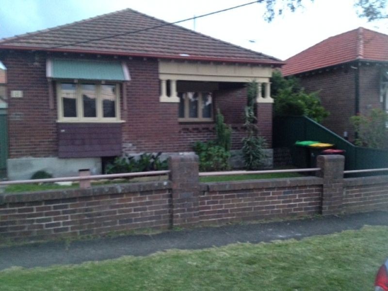 18 Timothy Street, Hurstville NSW 2220