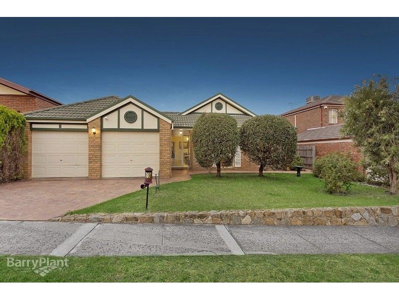 23 Allardice Parade, Berwick VIC 3806