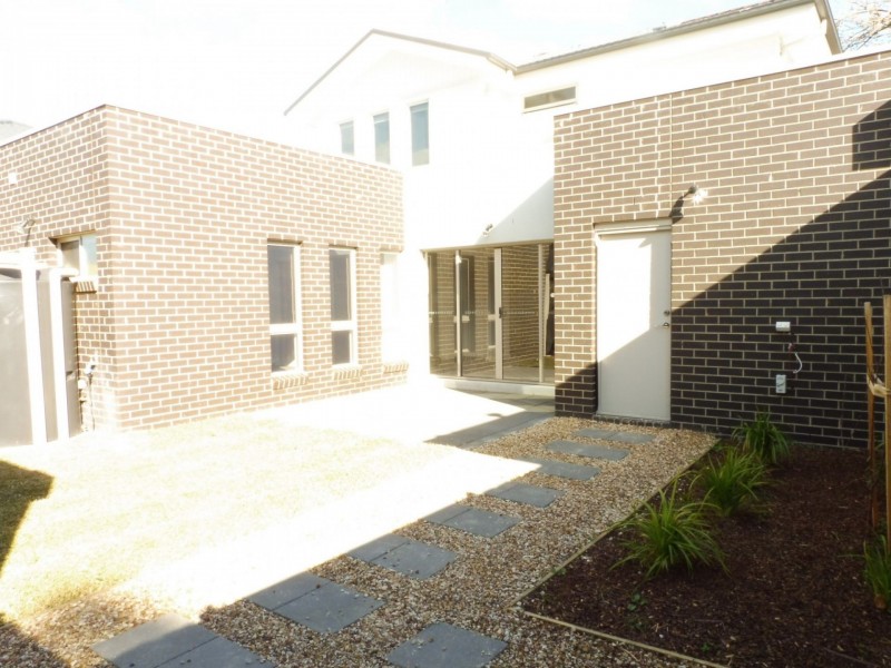 9a Springfield Ave, Clayton South VIC 3169