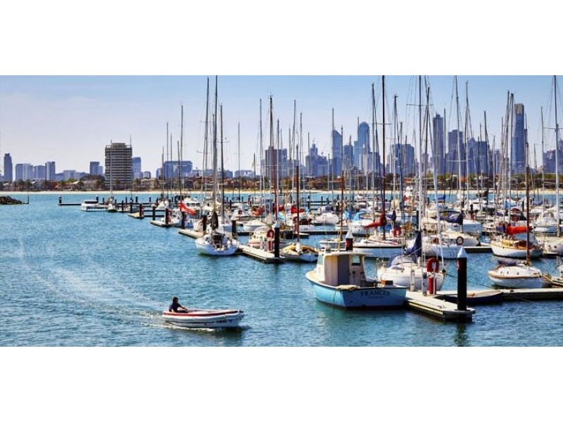 3/49 Marine  Parade, St Kilda VIC 3182