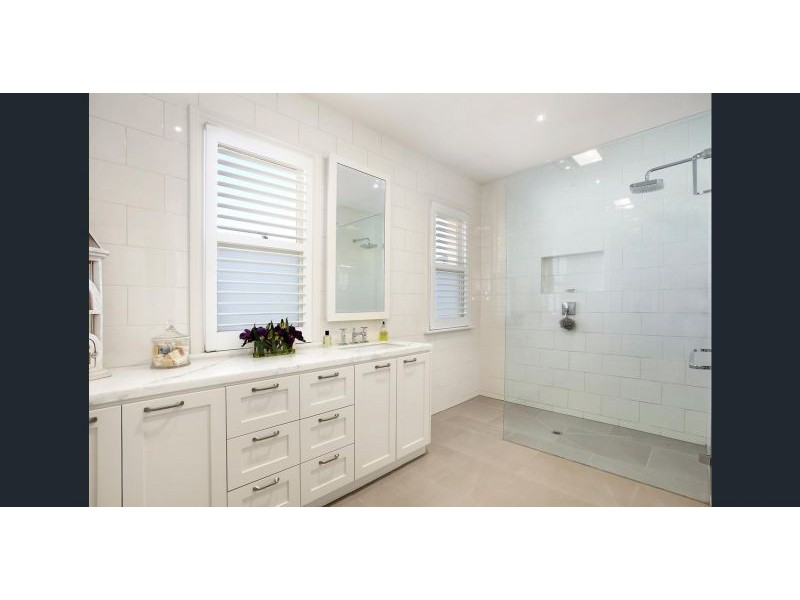 3/49 Marine  Parade, St Kilda VIC 3182