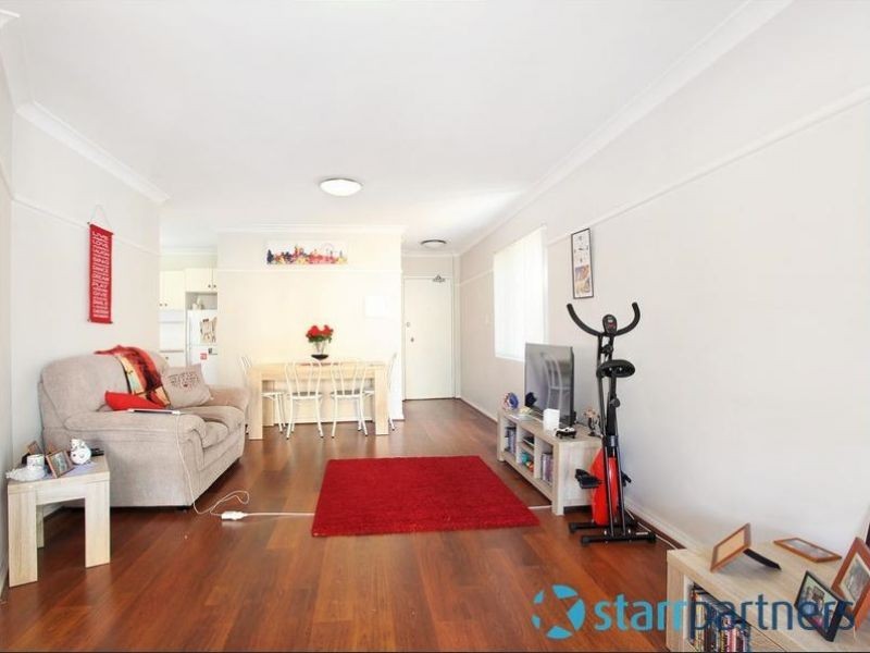 1/42 Treves Street, Merrylands NSW 2160
