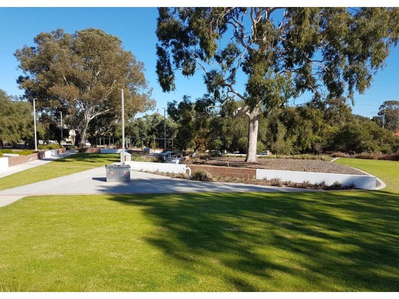 10B Page Ave, Bentley WA 6102