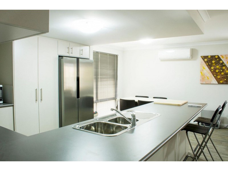 10b Page Ave, Bentley WA 6102